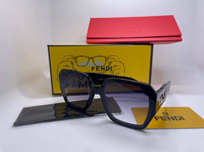 Очки Fendi Arabeska Black/Grey солнцезащитные женские оригинал