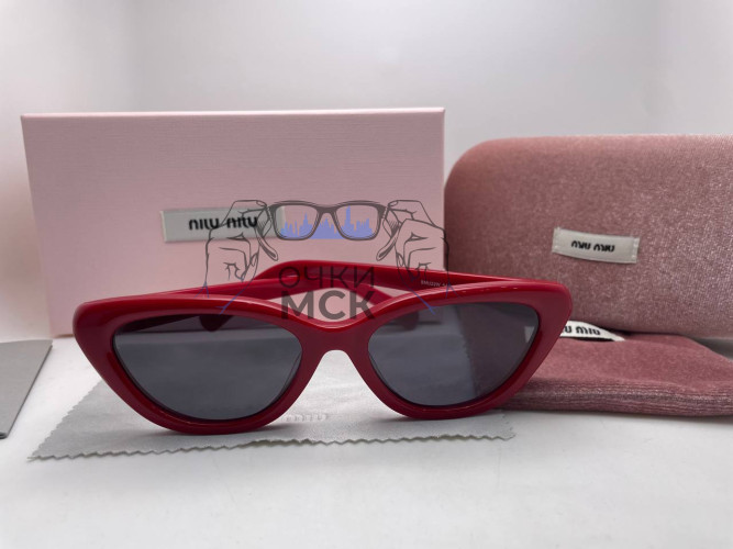 Очки Miu Miu Red/Black солнцезащитные женские оригинал