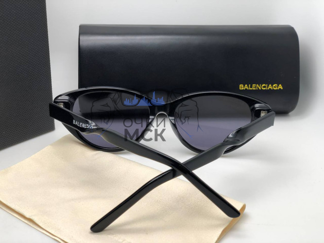 Очки Balenciaga Twist Black солнцезащитные женские оригинал