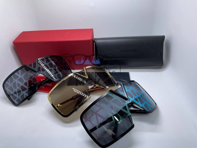Очки Valentino Black/Black Neon солнцезащитные женские оригинал