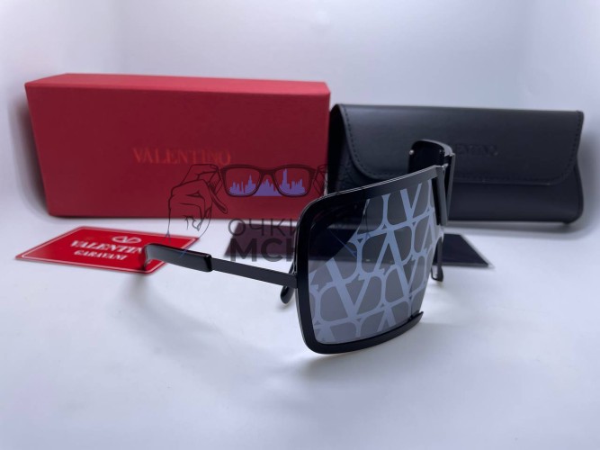 Очки Valentino Black/Black Neon солнцезащитные женские оригинал