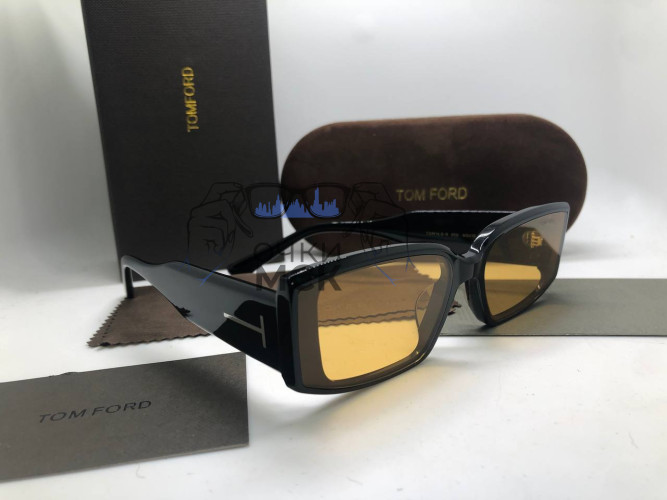 Очки Tom Ford Low "T" Black/Yellow солнцезащитные женские оригинал