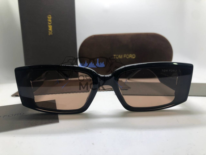 Очки Tom Ford Low "T" Black/Brown солнцезащитные женские оригинал