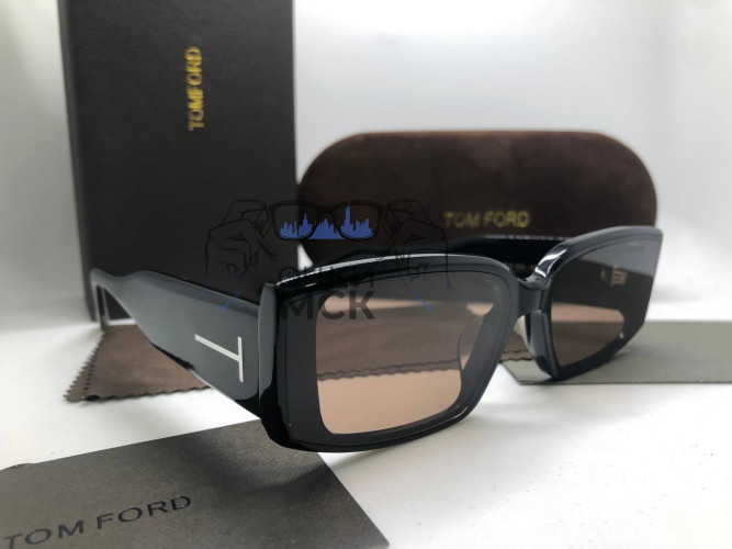 Очки Tom Ford Low "T" Black/Brown солнцезащитные женские оригинал