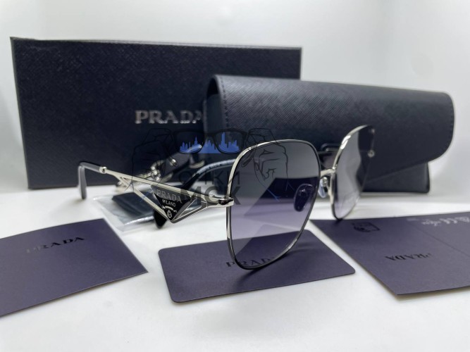 Очки Prada Avia S Silver/Black солнцезащитные женские оригинал