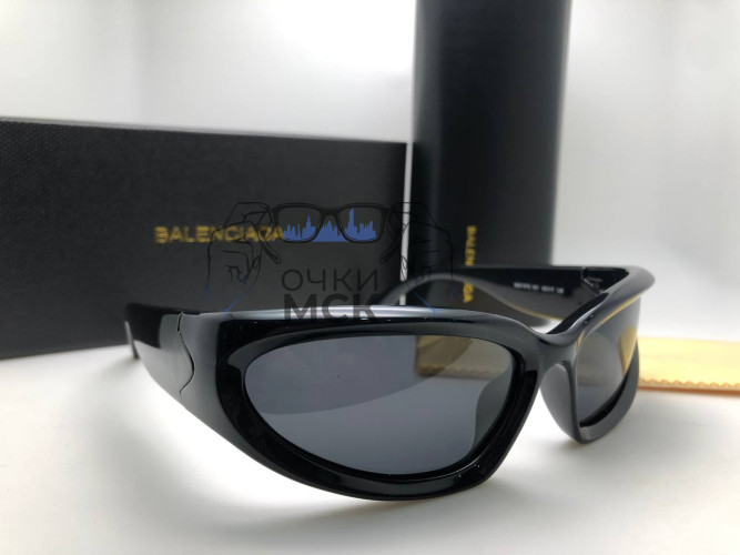Очки Balenciaga Black солнцезащитные женские оригинал