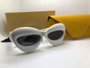 Очки Loewe White/Black солнцезащитные женские оригинал