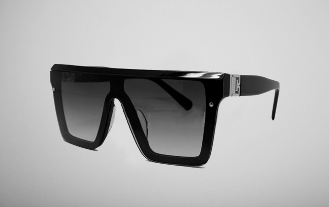 Ассортимент магазина брендовых очков